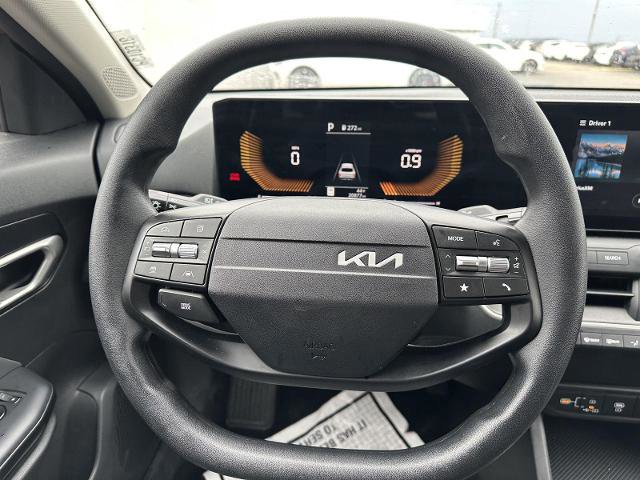 Used 2025 Kia K4 image 20