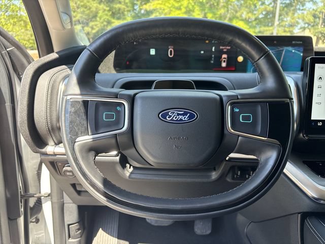 Certified 2025 Ford Expedition Platinum AWD/4WD image 14