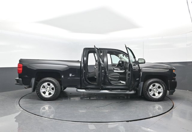 Used 2018 Chevrolet Silverado 1500 LT w/ All Star Edition AWD/4WD image 28
