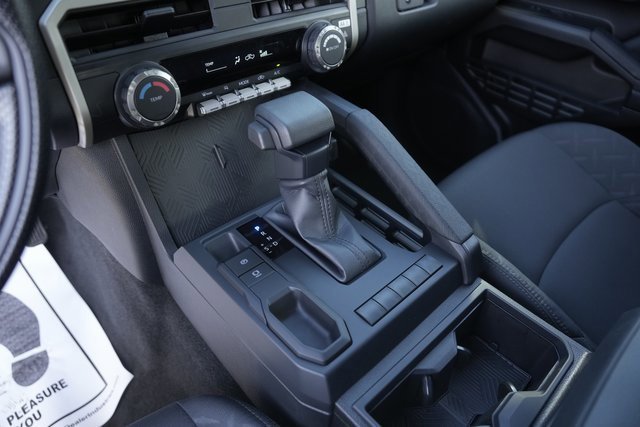 Used 2025 Toyota Tacoma SR image 28