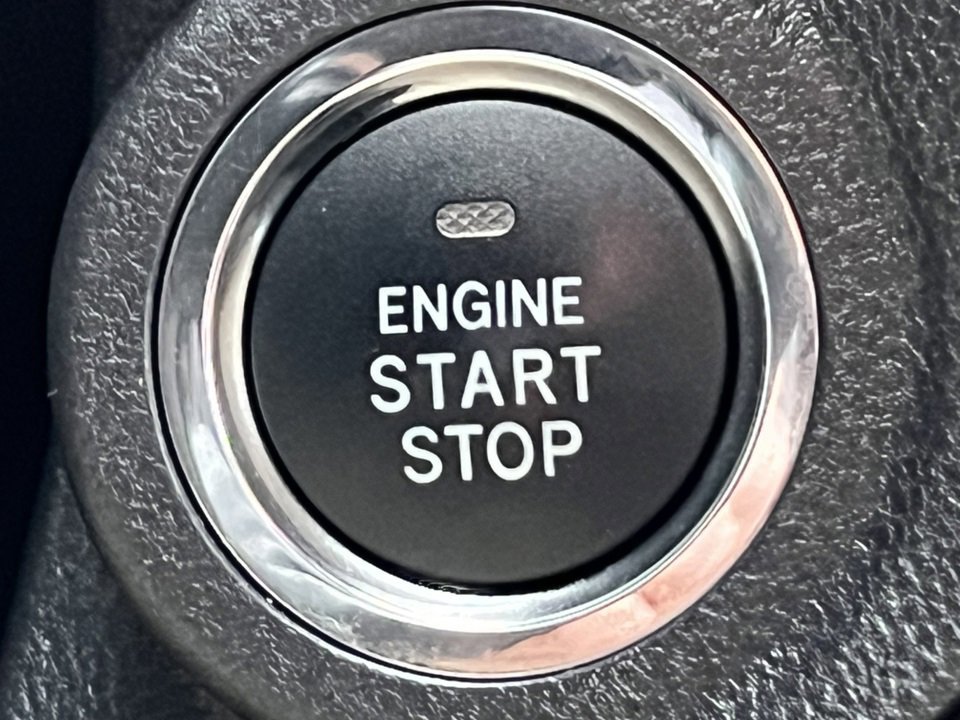 Used 2023 Subaru Outback Limited image 29