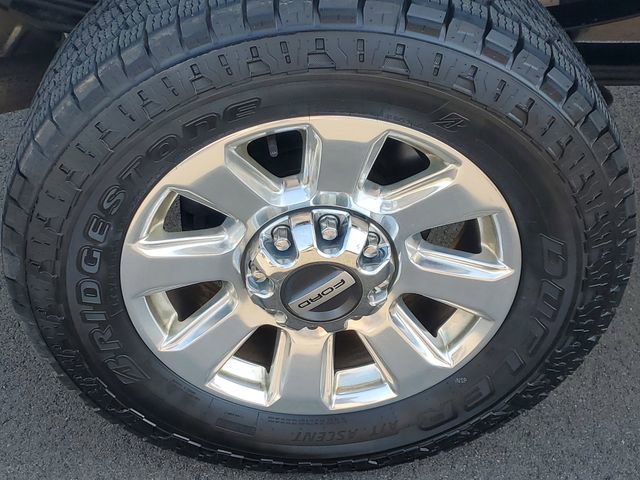 Certified 2022 Ford F350 Platinum AWD/4WD image 5