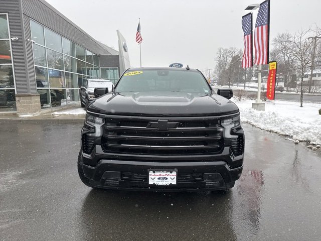 Used 2025 Chevrolet Silverado 1500 High Country w/ Midnight Edition image 3