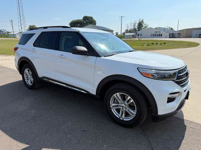Certified 2023 Ford Explorer XLT w/ Equipment Group 202A AWD/4WD image 11