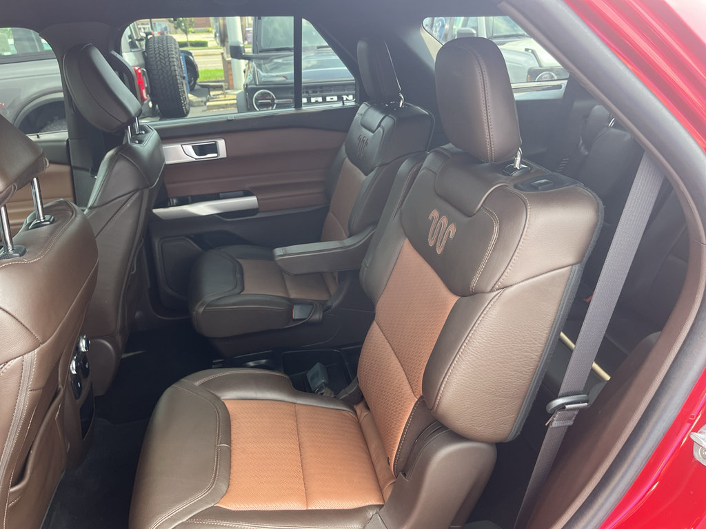 Certified 2021 Ford Explorer King Ranch w/ Premium Technology Package AWD/4WD image 28