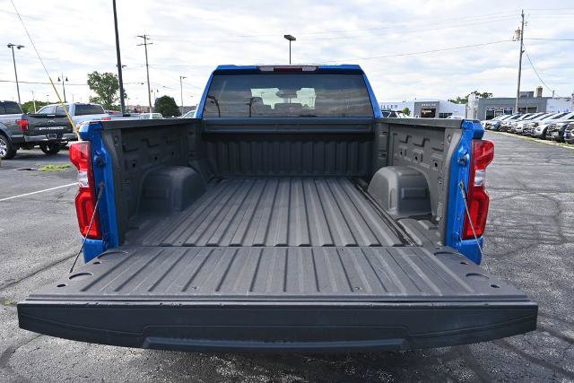 Used 2023 Chevrolet Silverado 1500 RST w/ Z71 Off-Road Package AWD/4WD image 12