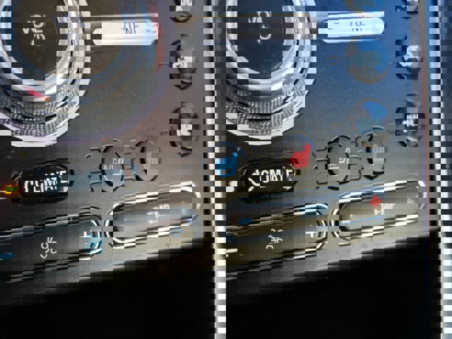 Certified 2018 Ford Explorer Platinum image 31