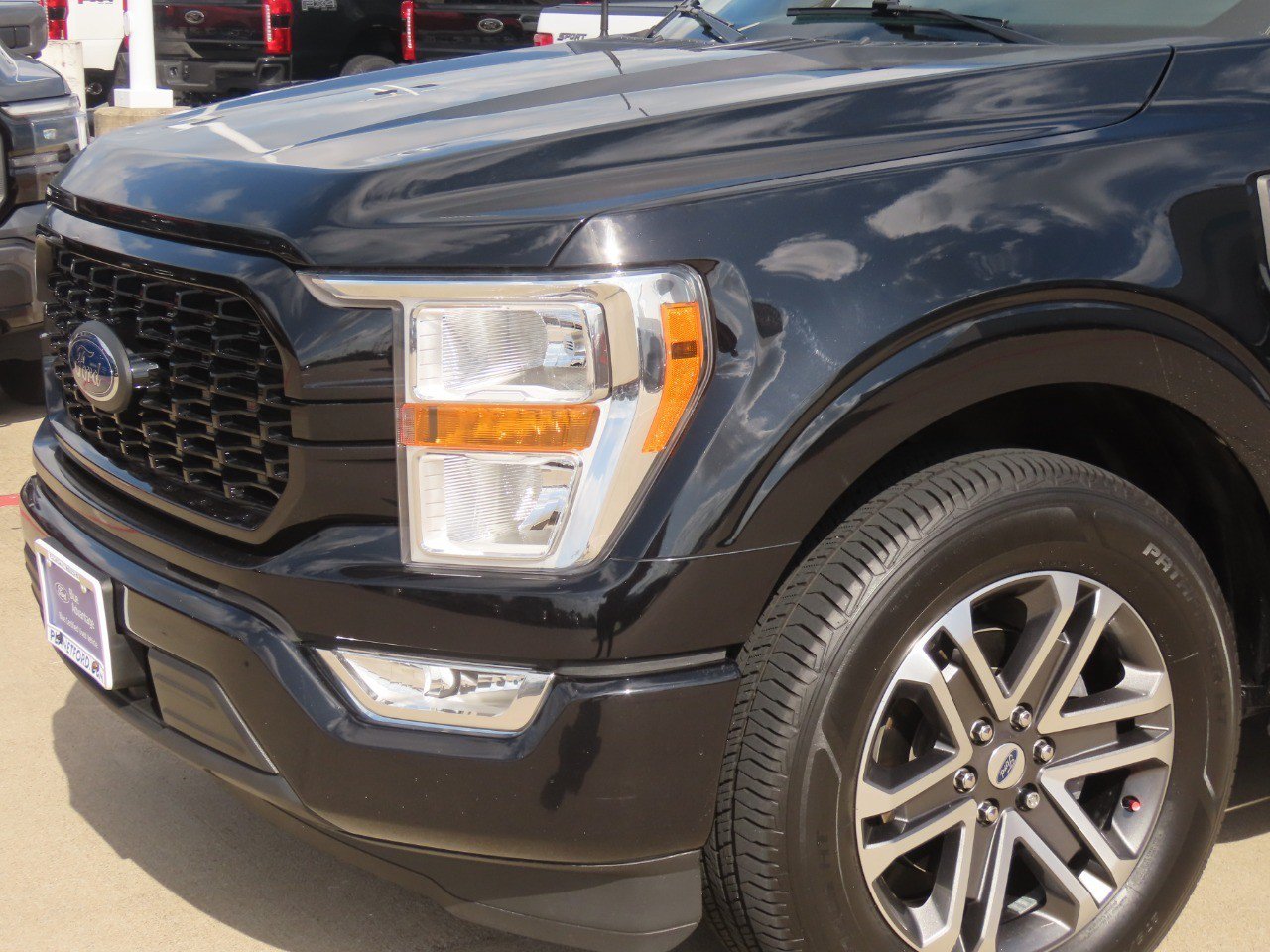 Certified 2021 Ford F150 XL w/ STX Appearance Package RWD image 3