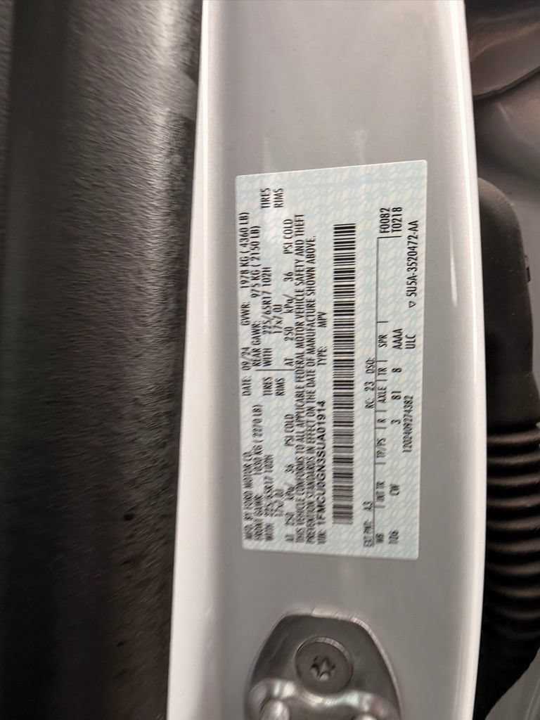 Certified 2025 Ford Escape Active w/ Cold Weather Package FWD image 15