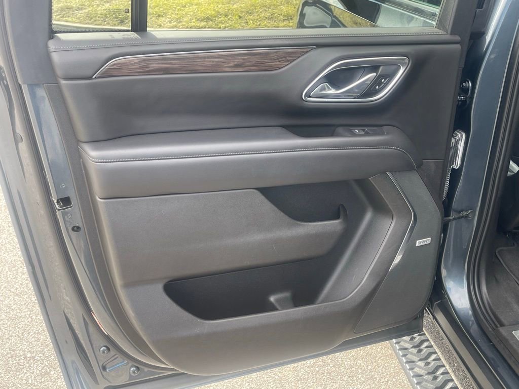 Used 2021 Chevrolet Suburban Z71 w/ Rear Media and Nav Package image 27