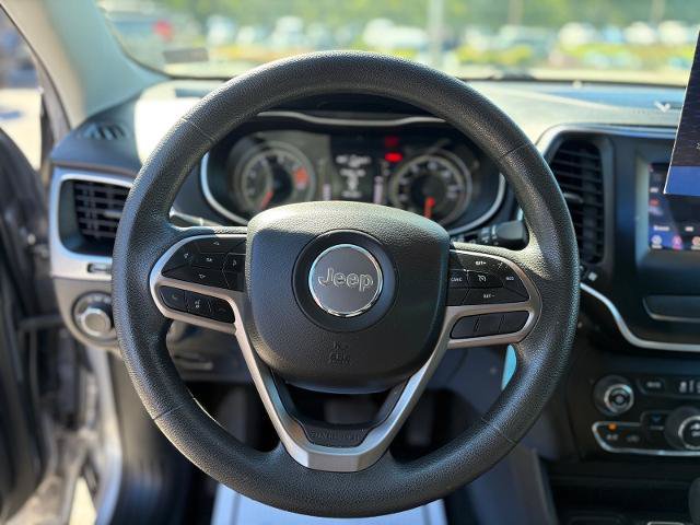Used 2021 Jeep Cherokee Latitude FWD image 17