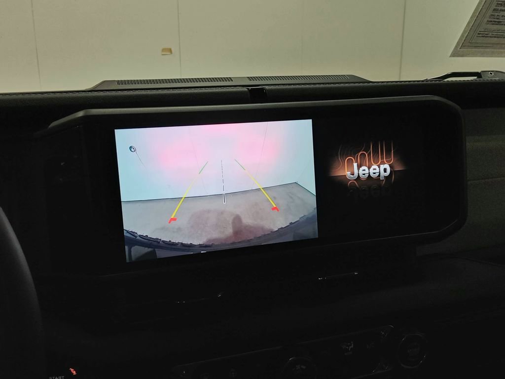 Used 2024 Jeep Wrangler Unlimited Sahara image 23