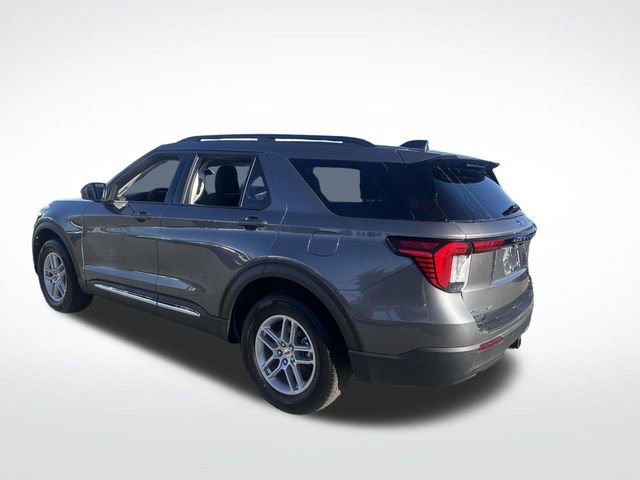 Certified 2025 Ford Explorer Active image 3