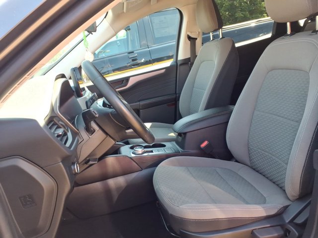 Certified 2022 Ford Escape SE w/ Cold Weather Package AWD/4WD image 3