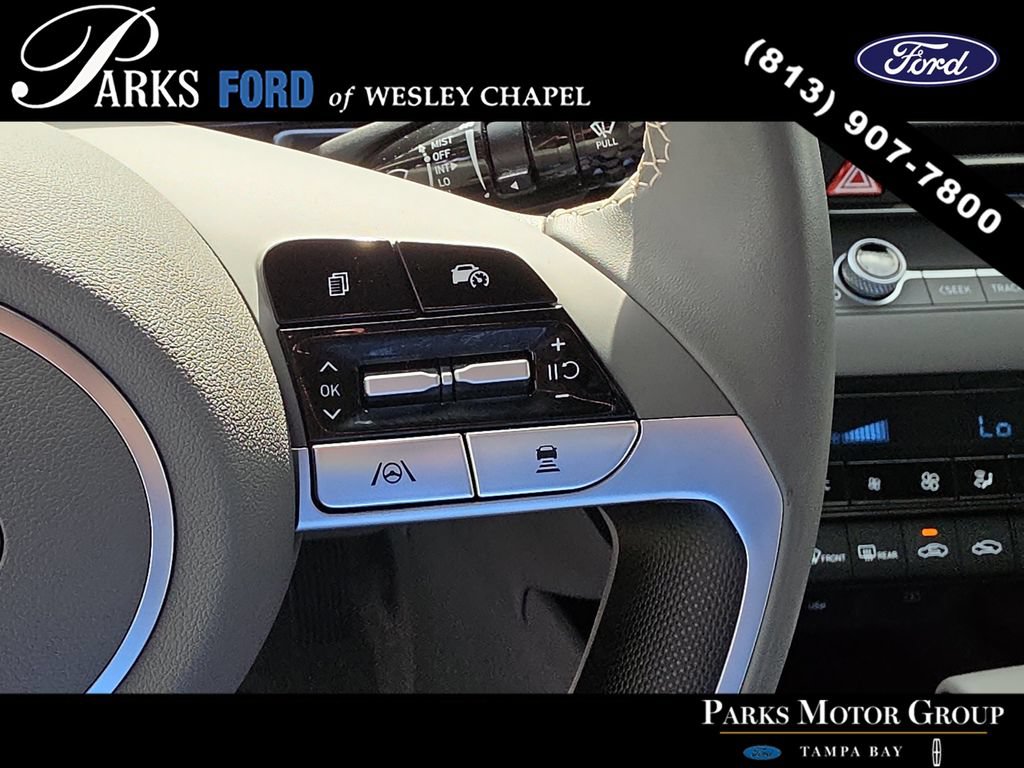 Used 2025 Hyundai Elantra SEL FWD image 28