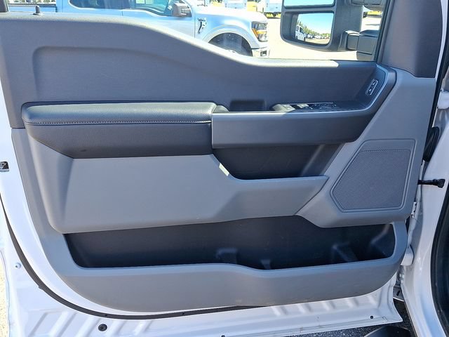 Certified 2025 Ford F350 XL w/ STX Appearance Package AWD/4WD image 8