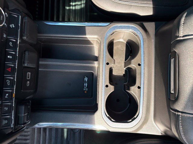 Used 2022 Chevrolet Silverado 2500 LTZ w/ LTZ Plus Package AWD/4WD image 17