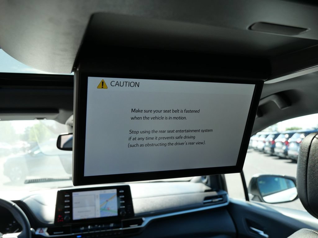 Used 2023 Toyota Sienna XSE AWD/4WD image 22