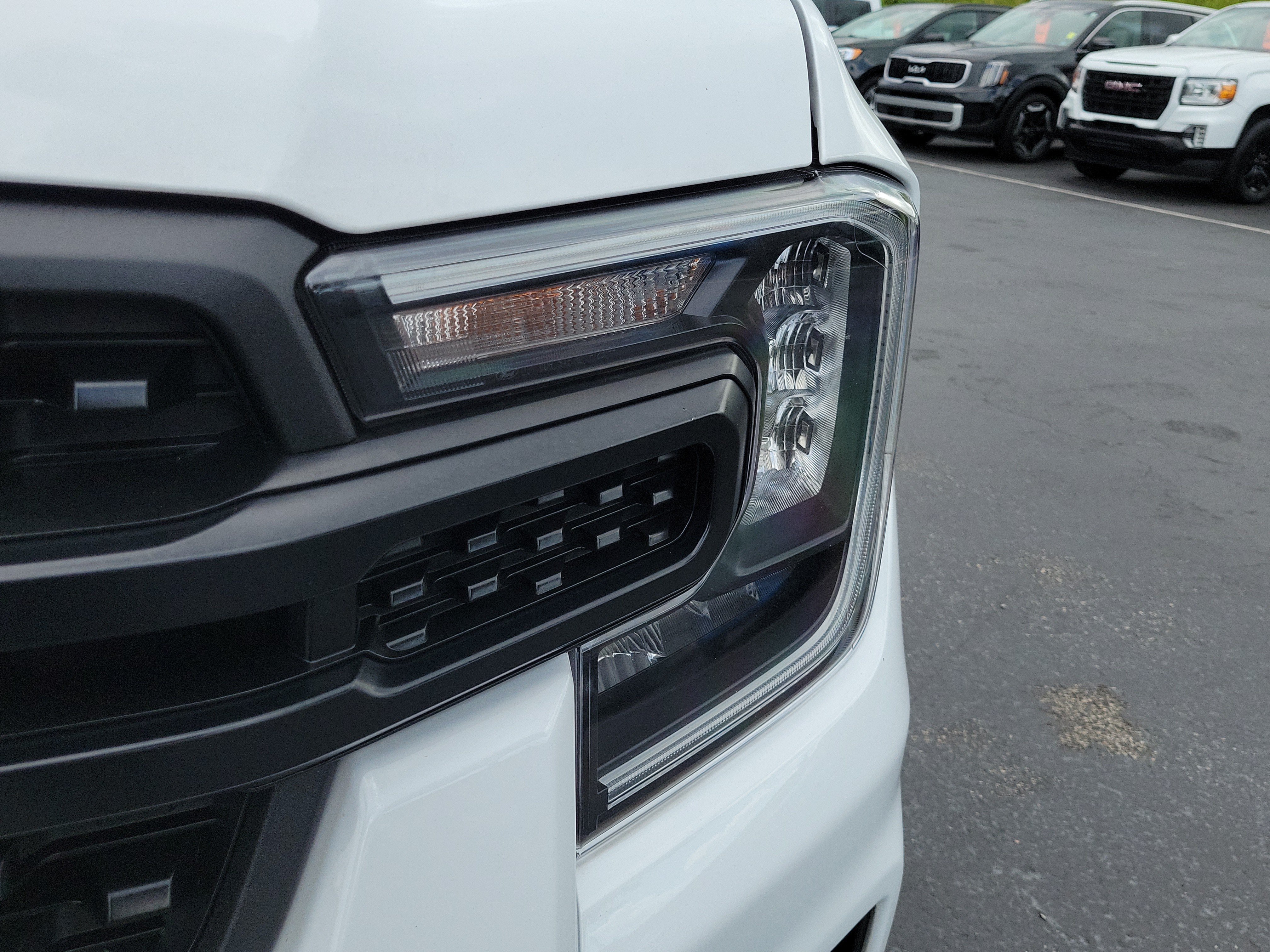 Certified 2025 Ford Ranger XL w/ Trailer Tow Package RWD image 3