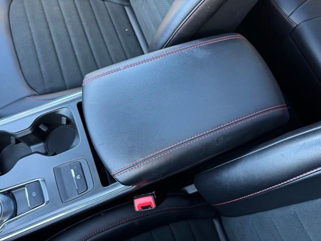 Certified 2024 Ford Edge ST-Line AWD/4WD image 19