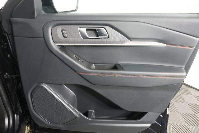 Certified 2025 Ford Explorer ST-Line w/ ST-Line Street Pack image 30