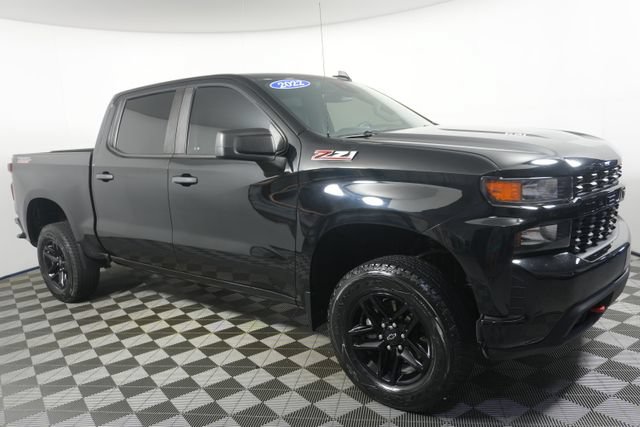 Used 2022 Chevrolet Silverado 1500 Custom Trail Boss w/ Safety Confidence Package AWD/4WD image 1