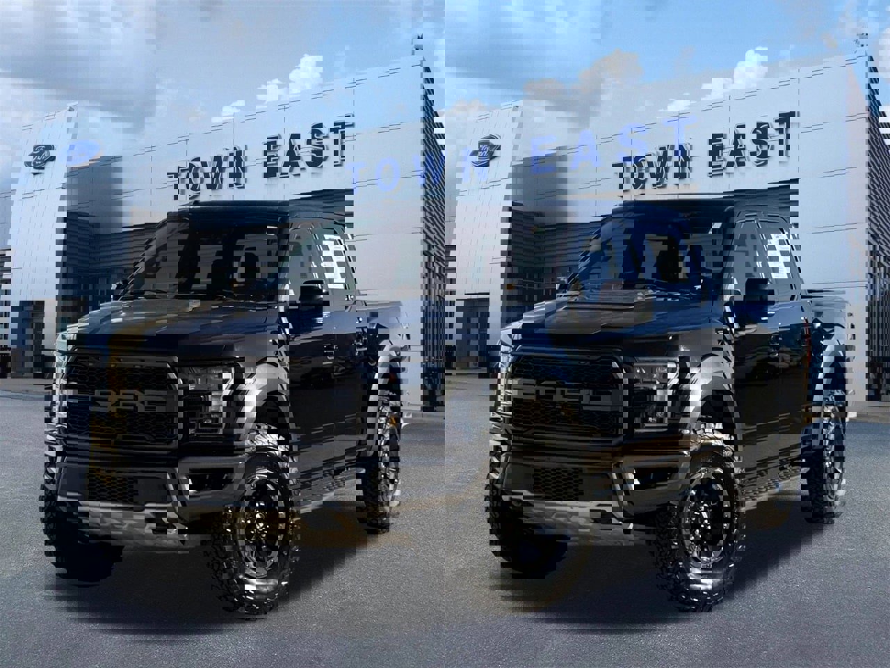 Certified 2018 Ford F150 Raptor w/ Equipment Group 802A Luxury