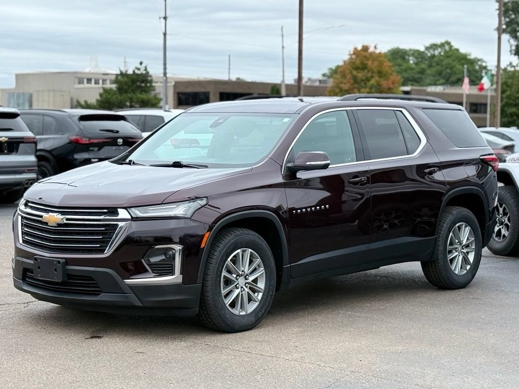Used 2023 Chevrolet Traverse LT AWD/4WD image 40