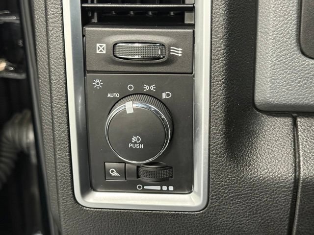 Used 2020 RAM 1500 Warlock AWD/4WD image 17