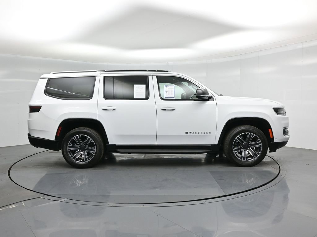Used 2024 Jeep Wagoneer Series II w/ Flexible Seating Group image 30