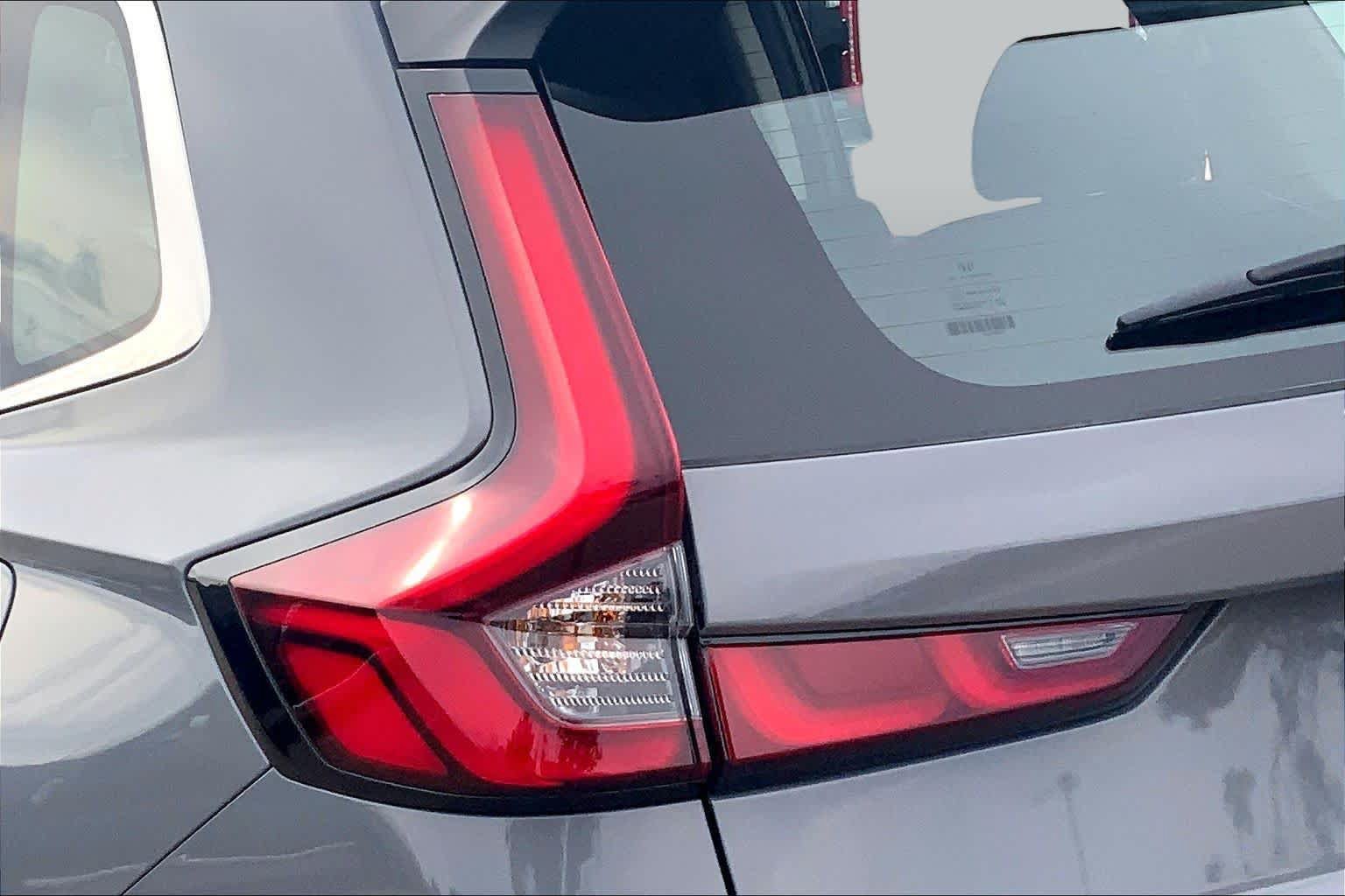 Used 2024 Honda CR-V LX image 29