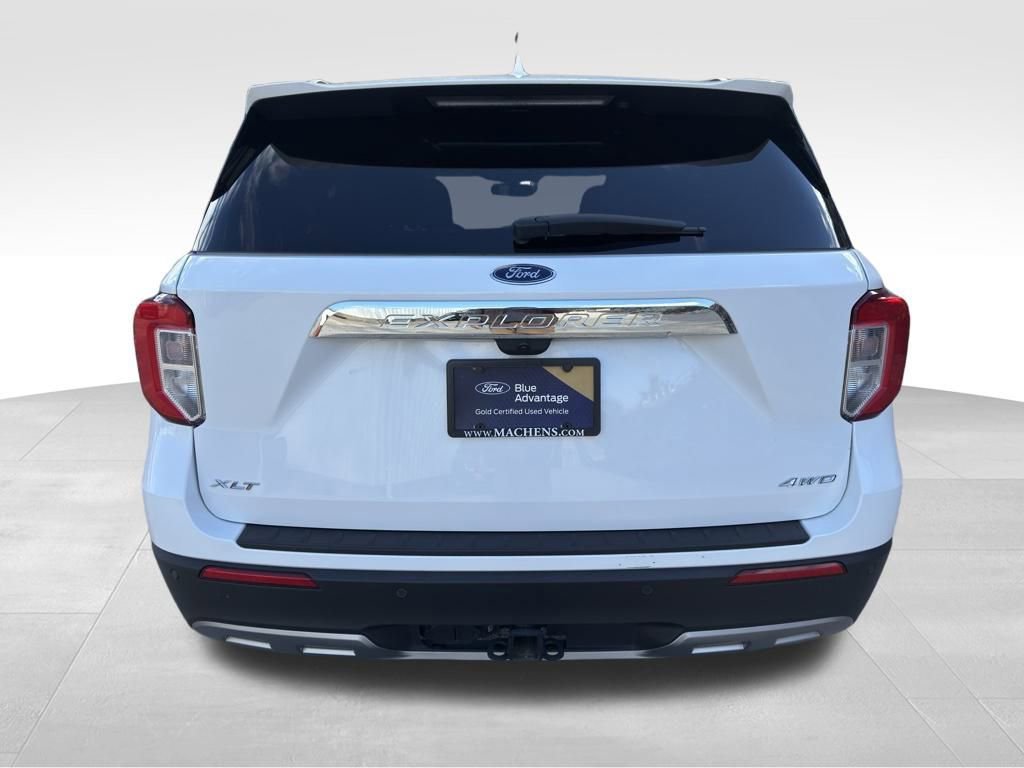 Certified 2023 Ford Explorer XLT w/ Equipment Group 202A image 4