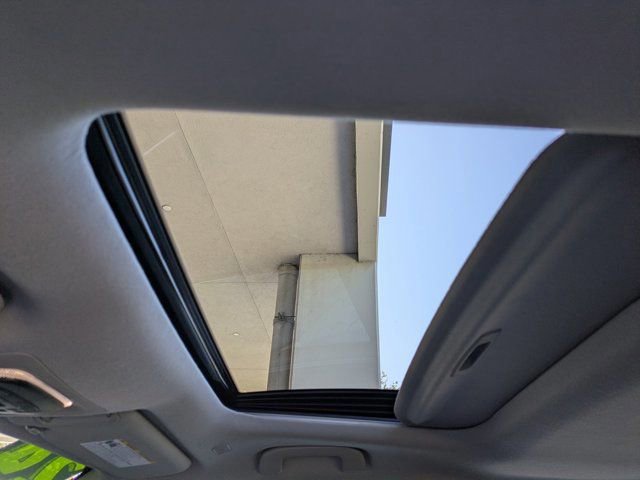 Used 2024 Toyota Corolla Cross LE image 20