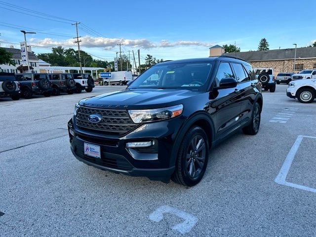 Certified 2023 Ford Explorer XLT w/ Equipment Group 202A AWD/4WD image 5