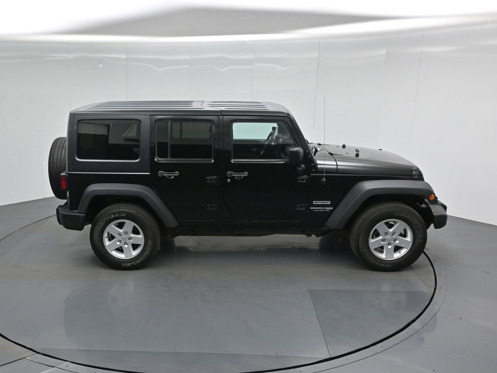 Used 2018 Jeep Wrangler Unlimited Sport S image 32