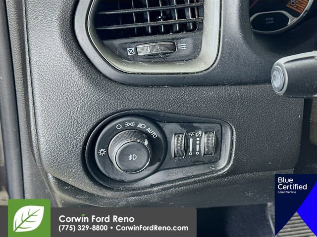 Used 2020 Jeep Renegade Limited AWD/4WD image 13