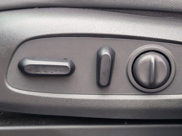 Used 2020 Buick Encore GX Select AWD/4WD image 3