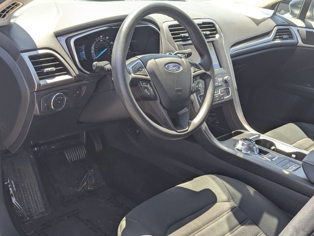 Certified 2020 Ford Fusion SE FWD image 11