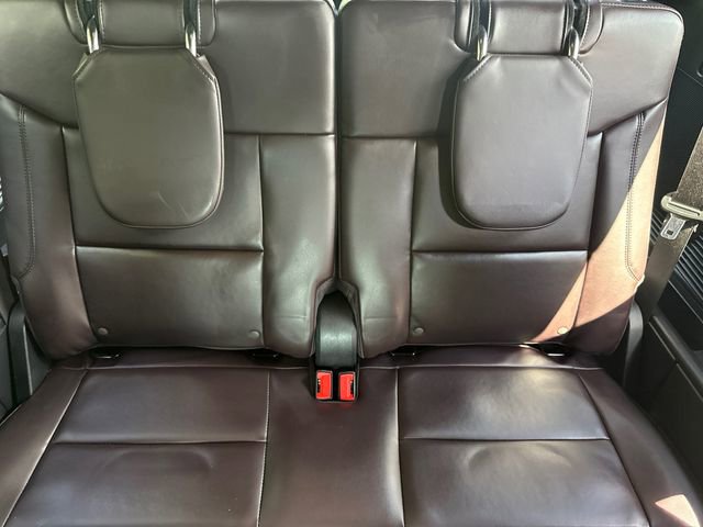 Certified 2025 Ford Explorer Platinum RWD image 17
