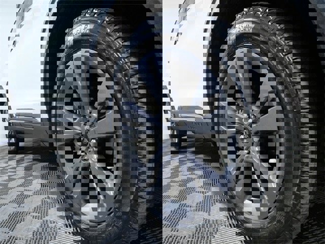 Certified 2024 Ford Explorer XLT w/ Equipment Group 202A image 7