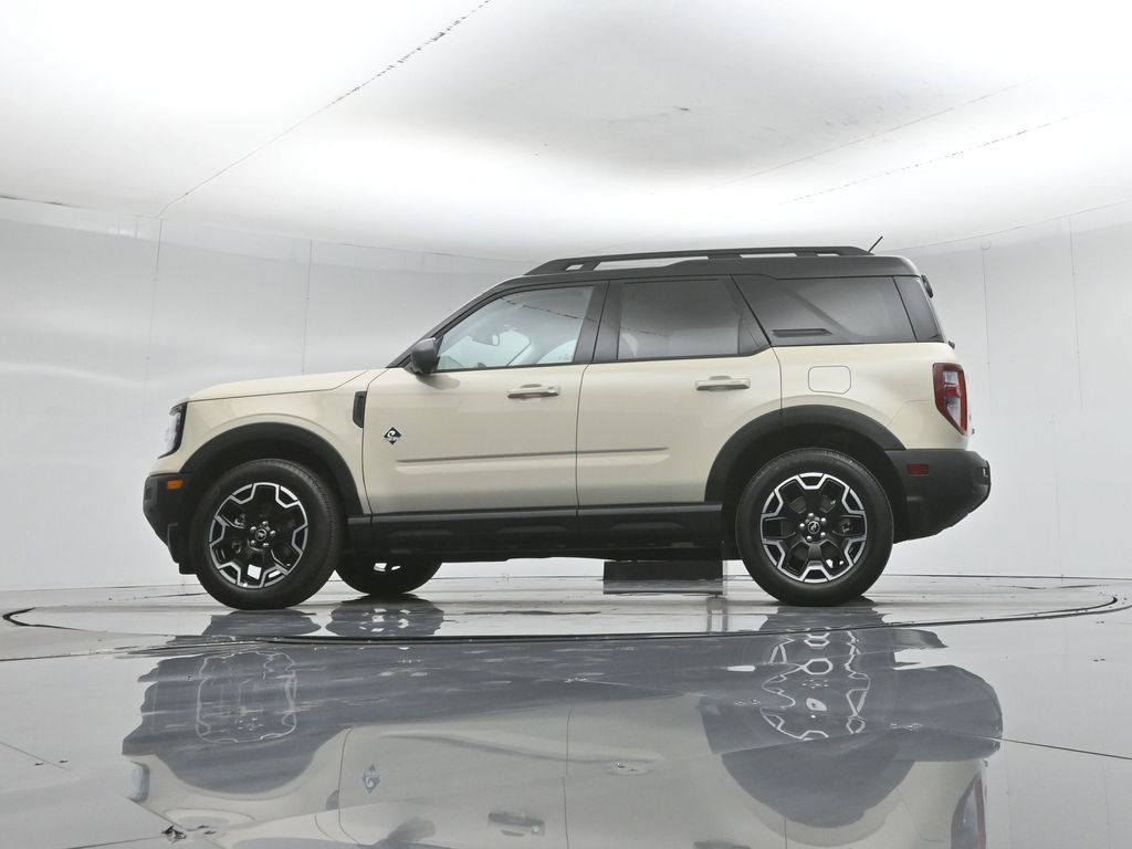 Certified 2025 Ford Bronco Sport Outer Banks w/ Outer Banks Tech Package+ AWD/4WD image 55