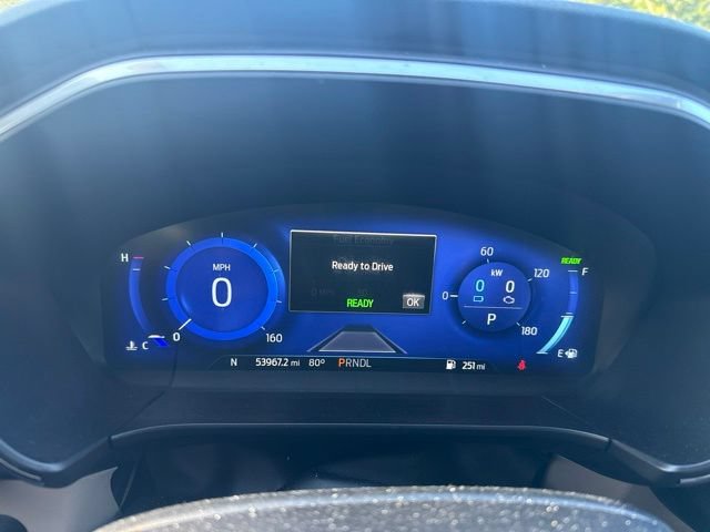 Certified 2020 Ford Escape Titanium w/ Titanium Premium Package 2.0 AWD/4WD image 17