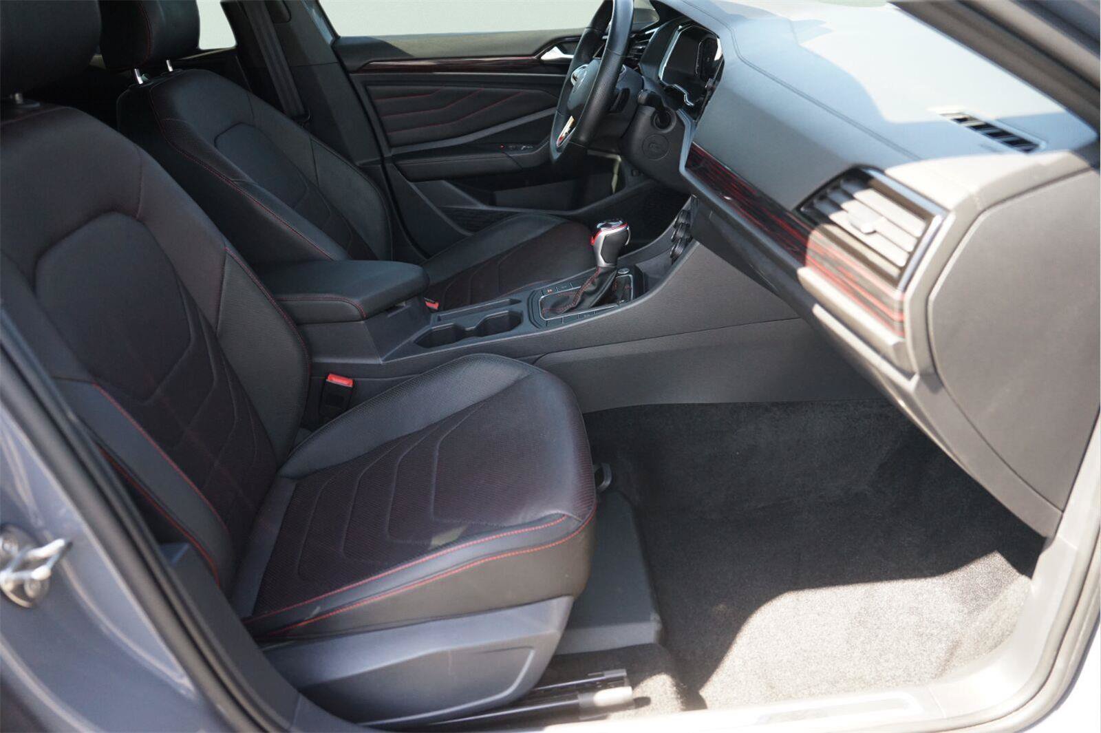 Used 2023 Volkswagen Jetta GLI Autobahn FWD image 19
