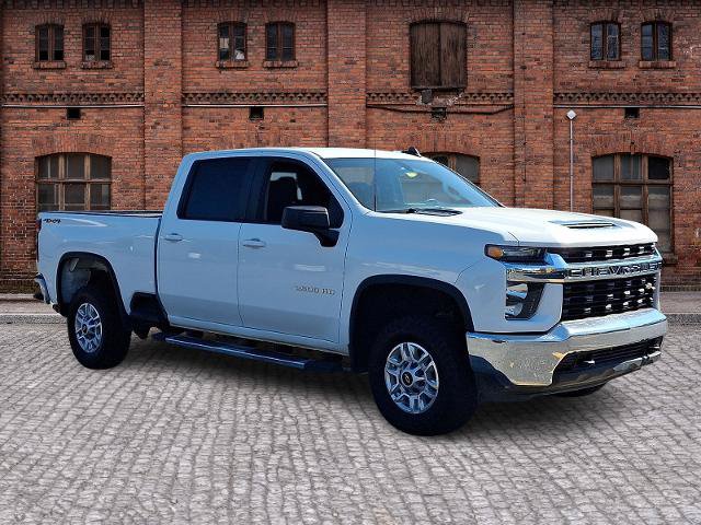 Used 2022 Chevrolet Silverado 2500 LT AWD/4WD image 3