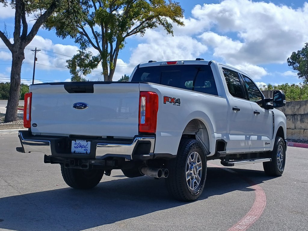 Certified 2025 Ford F250 XLT w/ FX4 Off-Road Package AWD/4WD image 3