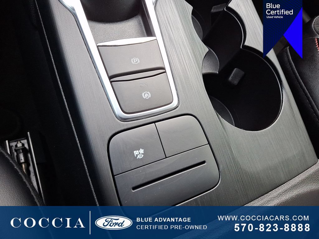 Certified 2024 Ford Escape ST-Line Select AWD/4WD image 25