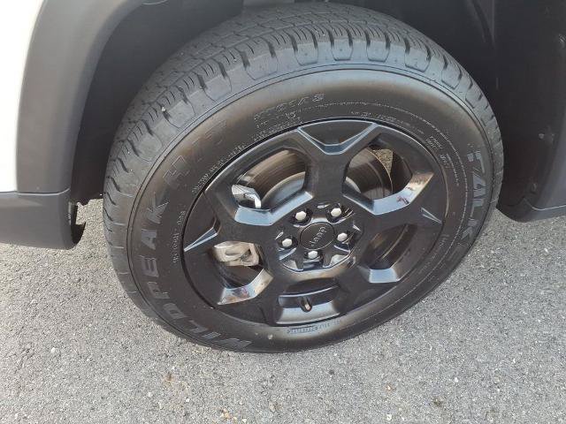 Used 2024 Jeep Compass Trailhawk AWD/4WD image 7