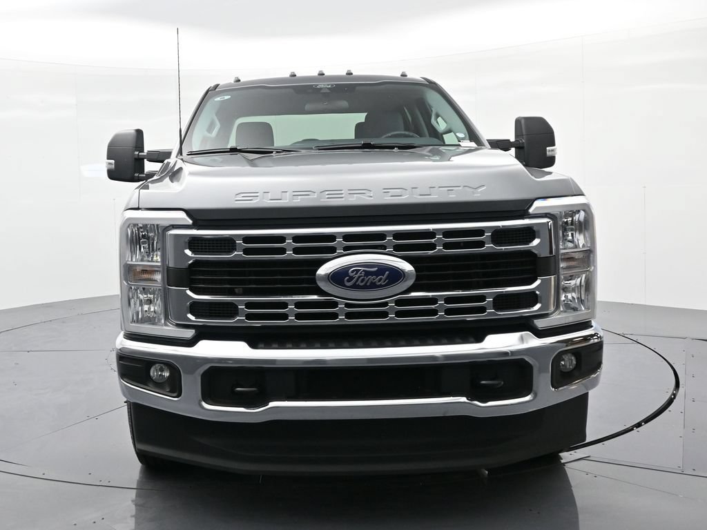 Certified 2025 Ford F350 XLT AWD/4WD image 3