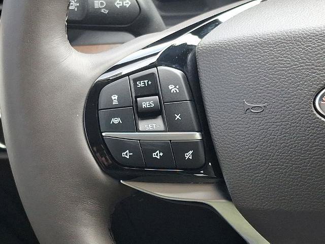 Certified 2022 Ford Explorer Platinum w/ Equipment Group 601A image 24