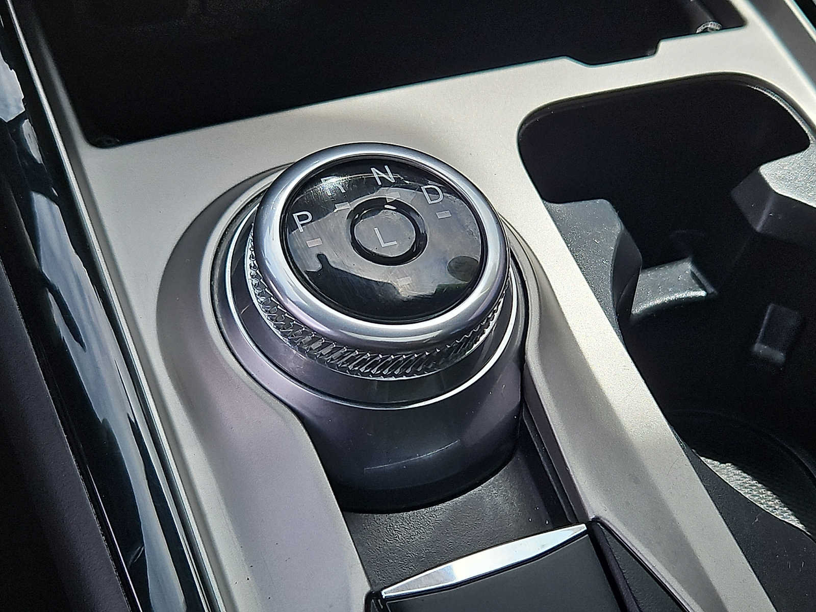 Certified 2022 Ford Explorer ST-Line AWD/4WD image 16